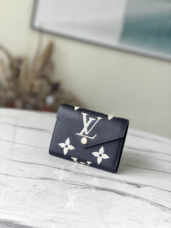 LV Wallets 19